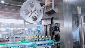 Machine d'étiquetage de manchons rétractables