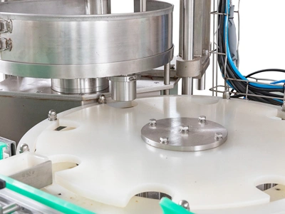 Machine de remplissage de tasses
